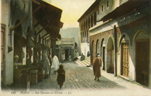 Tunis, Tunisia - Rue Djemaa el-Kitoun Tunis, Tunisia - Rue Djemaa el-Kitoun