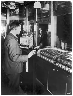 British Transport History Images Prints: Underground Ticketoffice