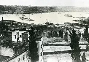 Images Dated 2nd December 2011: View of Golden Horn with Breslau and Hamidie, WW1