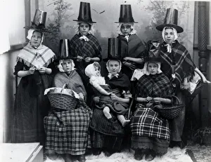 Welsh Girls in Traditional Costume 1908 Welsh Girls in Traditional Costume 1908