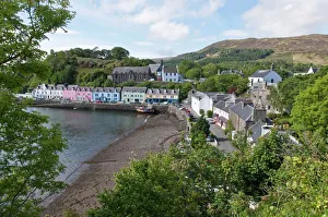 Portree Harbour - Isle of Skye - Scotland Portree Harbour - Isle of Skye - Scotland