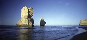 Sandstone formation - From the Twelve Apostles, Port Campbell Na Sandstone formation - From the Twelve Apostles, Port Campbell Na