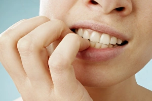 Images Dated 10th August 2004: Anxiety Anxiety Print: Woman Biting Her Fingernails