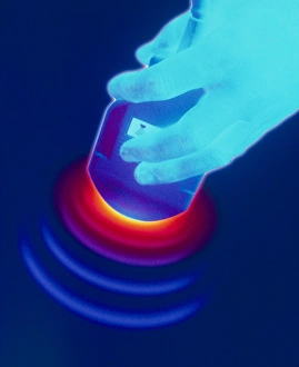 Artwork of a hand holding an ultrasound transducer Artwork of a hand holding an ultrasound transducer
