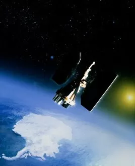 Images Dated 8th May 1991: Artwork of Nimbus-7 in orbit over Antarctica