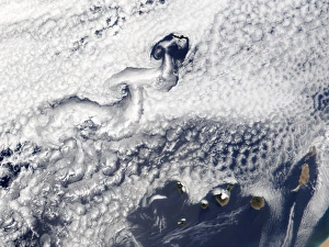 Clouds disrupted by islands Clouds disrupted by islands