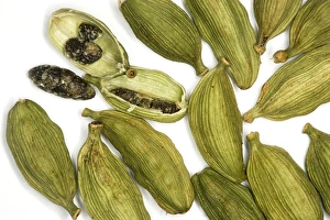 Green cardamom Green cardamom