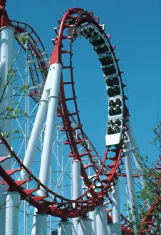 Images Dated 4th March 2003: Loop Section Rollercoaster Ride Print