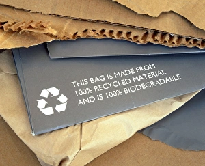 Sustainable Packaging Prints: Recycled materials