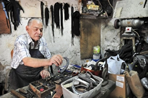 Images Dated 14th March 2011: Shoemaker Print