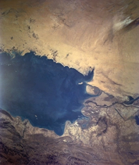 Shuttle photograph of Kuwait, Iraq & Iran Shuttle photograph of Kuwait, Iraq & Iran