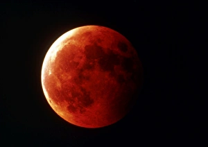 Total eclipse of the Moon in October 1996 Total eclipse of the Moon in October 1996