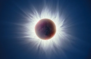 Prints of Total solar eclipse of 11th August 1999, at totality. Solar eclipses occur when the Moon passes between the Earth and the Sun, and the shadow of the Moon crosses the Earth Images Dated 2002 April: Total Solar Eclipse Print