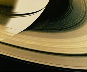 Voyager 1 photo of Saturn & its rings