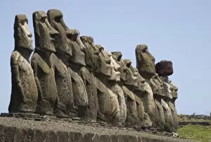 Ahu Tongariki Collection: Ahu Tongariki, UNESCO World Heritage Site, Easter Island (Rapa Nui), Chile, South America