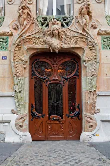 An art nouveau doorway in central Paris, France, Europe An art nouveau doorway in central Paris, France, Europe