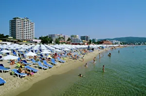 Beach scene, Sunny Beach, Black Sea coast, Bulgaria, Europe Beach scene, Sunny Beach, Black Sea coast, Bulgaria, Europe