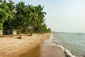 Images Dated 29th December 2017: Beautiful beach in Neekreen near Buchanan, Liberia, West Africa, Africa