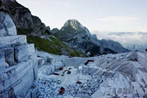 Blocks being cut in a marble quarry used by Michaelangelo, Apuan Alps, Tuscany Blocks being cut in a marble quarry used by Michaelangelo, Apuan Alps, Tuscany