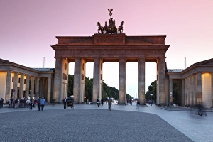 Brandenburg Gate at sunset, Pariser Platz, Unter Den Linden, Berlin, Germany, Europe Brandenburg Gate at sunset, Pariser Platz, Unter Den Linden, Berlin, Germany, Europe