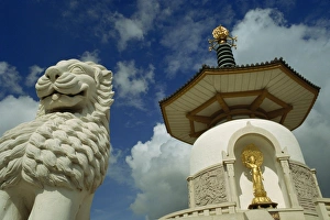 Buddhist Peace Pagoda, Milton Keynes, Buckinghamshire, England, United Kingdom, Europe Buddhist Peace Pagoda, Milton Keynes, Buckinghamshire, England, United Kingdom, Europe