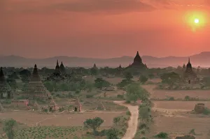Prints of Buddhist temples at archaeological site, Bagan (Pagan), Myanmar (Burma), Asia Buddhist Architecture Prints: Bagan Buddhist Temples Print