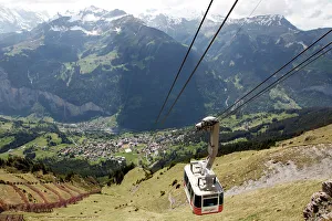 Cableway Wengen-Mannlichen, Lauterbrunnen Valley, Bernese Oberland, Swiss Alps Cableway Wengen-Mannlichen, Lauterbrunnen Valley, Bernese Oberland, Swiss Alps