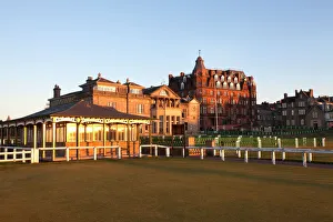 Caddie Pavilion and The Royal and Ancient Golf Club at the Old Course, St Caddie Pavilion and The Royal and Ancient Golf Club at the Old Course, St