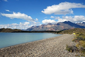 Camping on the shores of Lago Viedma, Argentine Patagonia, Argentina, South America Camping on the shores of Lago Viedma, Argentine Patagonia, Argentina, South America