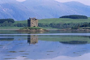UK Travel Destination Prints: Castle Stalker