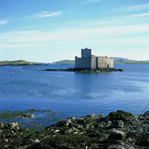 United Kingdom Coastlines Prints: Castlebay, Barra, Outer Hebrides, Scotland, United Kingdom, Europe