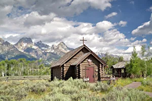 Chapel of the Transfiguration, Grand Teton National Park, Wyoming, United States of America, North America Chapel of the Transfiguration, Grand Teton National Park, Wyoming, United States of America, North America