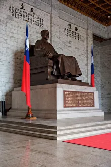 Chiang Kai-Shek statue in the Chiang Kai-Shek Memorial Hall, Taipei, Taiwan, Asia Chiang Kai-Shek statue in the Chiang Kai-Shek Memorial Hall, Taipei, Taiwan, Asia