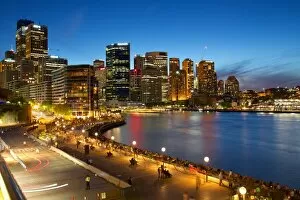 Images Dated 30th December 2015: Circular Quay and City at Dusk, Sydney, New South Wales, Australia, Oceania