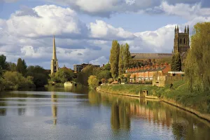 The city of Worcester and River Severn, Worcestershire, England, United Kingdom, Europe The city of Worcester and River Severn, Worcestershire, England, United Kingdom, Europe