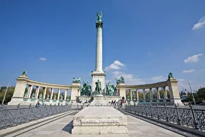 Column and Millennium Monument, Heroes Square, Budapest, Hungary, Europe Column and Millennium Monument, Heroes Square, Budapest, Hungary, Europe