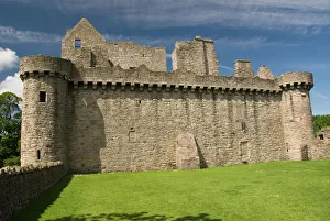 Craigmiller Castle (3 miles southeast of Edinburgh), Scotland, United Kingdom, Europe Craigmiller Castle (3 miles southeast of Edinburgh), Scotland, United Kingdom, Europe