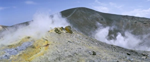 Vulcano Crater Prints: The crater on Vulcano