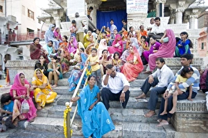 Devotees waiting to do puja at Diwali, Jagdish temple, Udaipur, Rajasthan, India, Asia Devotees waiting to do puja at Diwali, Jagdish temple, Udaipur, Rajasthan, India, Asia