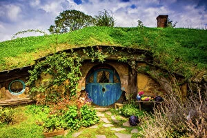 Images Dated 25th February 2015: Front door of a Hobbit House, Hobbiton, North Island, New Zealand, Pacific