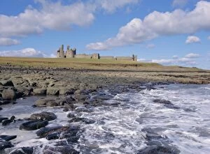 Archeology Collection: Dunstanburgh Castle and the coast, Northumbria (Northumberland), England, UK, Europe