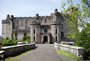 Dunvegan Castle, Isle of Skye, Scotland, United Kingdom, Europe Dunvegan Castle, Isle of Skye, Scotland, United Kingdom, Europe