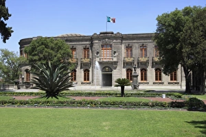Mexico City Tourist Attractions Prints: El Castillo de Chapultepec (Chapultepec Castle)