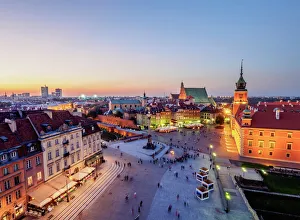 Prints of Elevated view of the Castle Square at twilight, Old Town, Warsaw, Masovian Voivodeship, Poland, Europe Map Prints: Elevated view of Castle Square Print