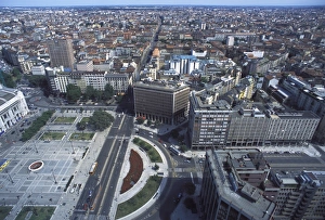 Lombardy Travel Photography Prints: Elevated view over Duca D Aosta Square, Milan, Lombardy, Italy, Europe