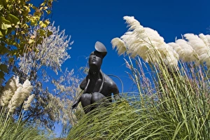 Emergence sculpture by Michael A. Naranjo, State Captiol Complex, City of Santa Fe Emergence sculpture by Michael A. Naranjo, State Captiol Complex, City of Santa Fe