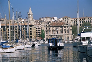 Ferry crossing Vieux Port, Marseille, Bouches-du-Rhone, Provence, France, Europe Ferry crossing Vieux Port, Marseille, Bouches-du-Rhone, Provence, France, Europe