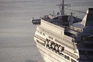 Outdoor Travel Images Prints: Generic cruise ship