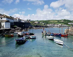 Harbour, Coverack, Cornwall, England, United Kingdom, Europe Harbour, Coverack, Cornwall, England, United Kingdom, Europe
