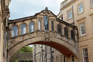 Hertford Bridge (The Bridge of Sighs), joining Hertford College and New College Lane, Oxford, Oxfordshire, England Hertford Bridge (The Bridge of Sighs), joining Hertford College and New College Lane, Oxford, Oxfordshire, England